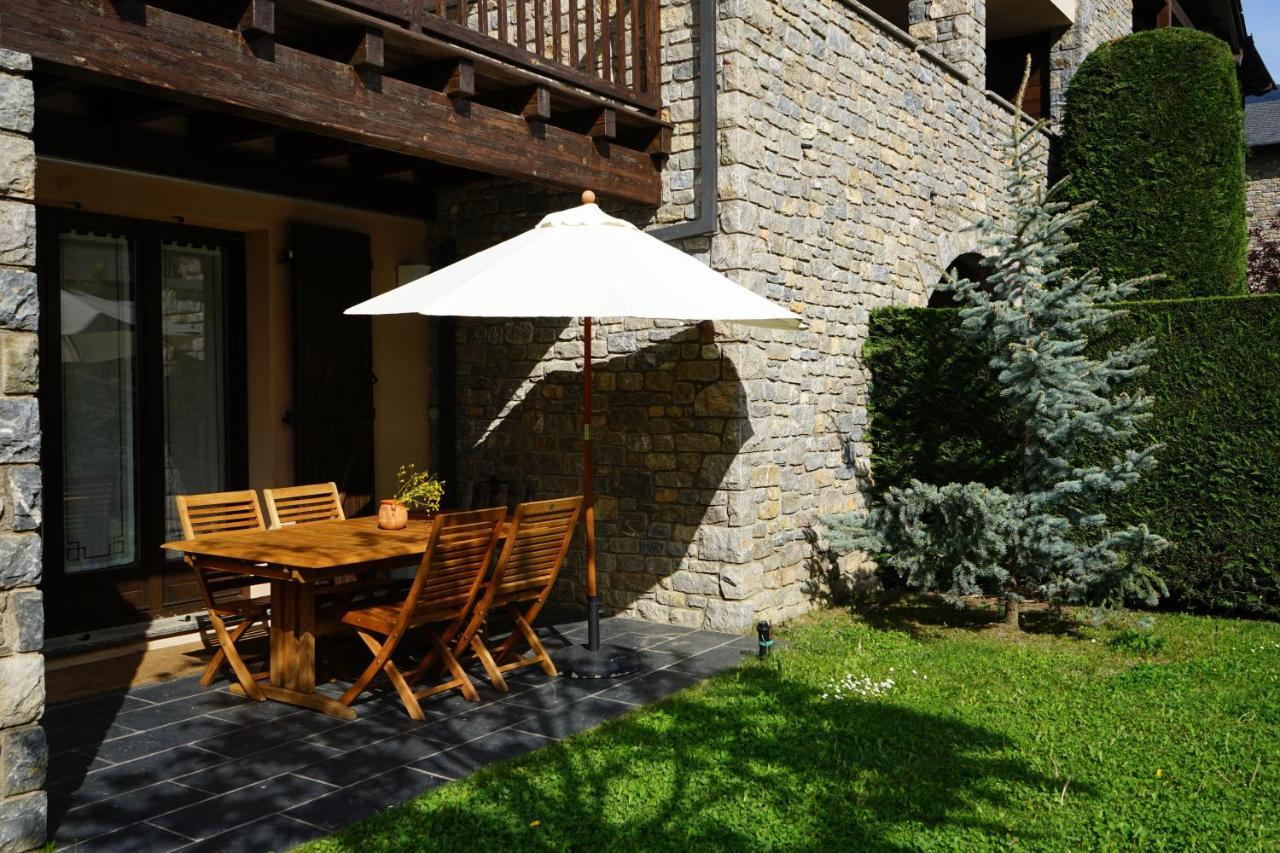 Apartamento con jardín en Cerdanya Err Bagian luar foto