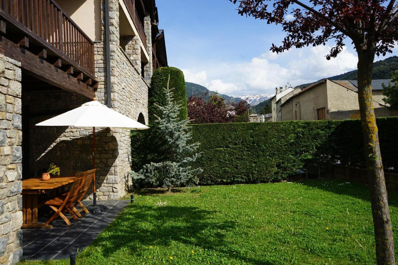 Apartamento con jardín en Cerdanya Err Bagian luar foto